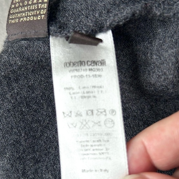 Roberto Cavalli  Lana wool grey sweater size 40 grey black print made in Italy - Picture 6 of 9